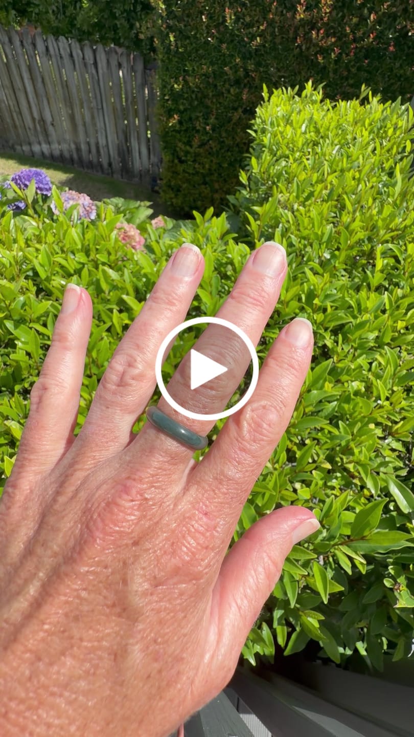 Customer video review of Jade Band Ring 5mm