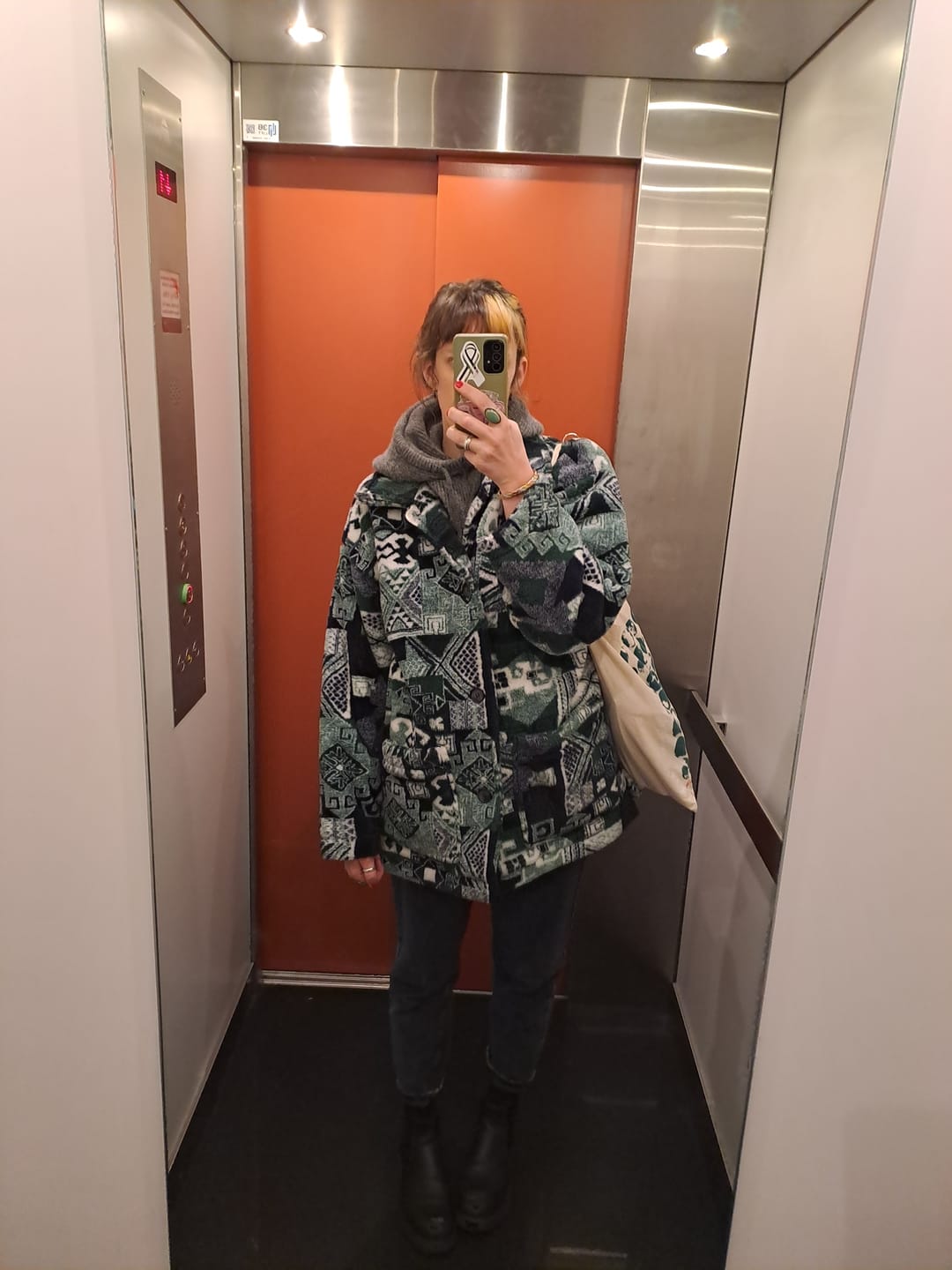Customer photo review of Manteau en polaire graphique vert L vintage