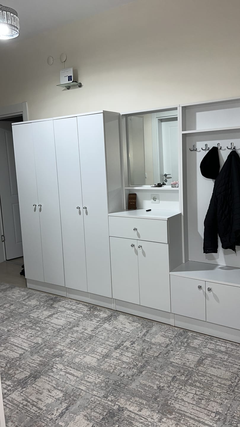 Customer photo review of Rani P6 Modern Kapaklı Portmanto Askılık Vestiyer Beyaz M14