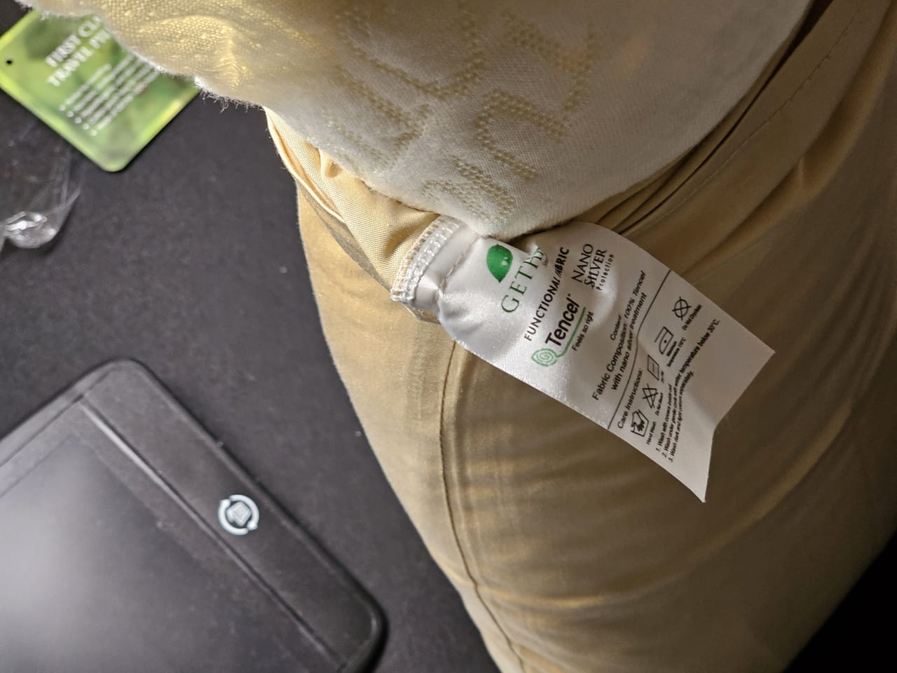 Customer photo review of Getha First Class Travel Latex Pillow