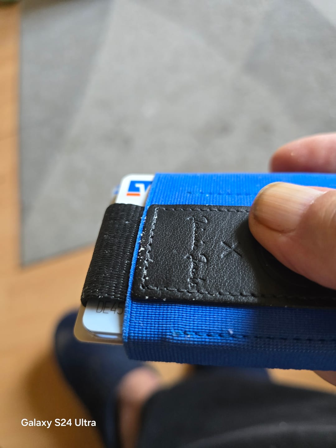 Customer photo review of Nano Boy Pocket FC Schalke 04 Edition - slim wallet with leather coin pocket
