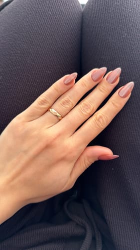 Customer photo review of Coral Whisper-Short Almond - 30 Adet Takma Tırnak