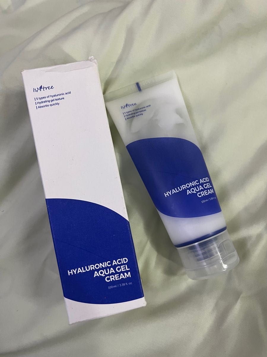Customer photo review of Krēms dziļai ādas mitrināšanai ar hialuronskābe IsNtree Hyaluronic Acid Moist Cream