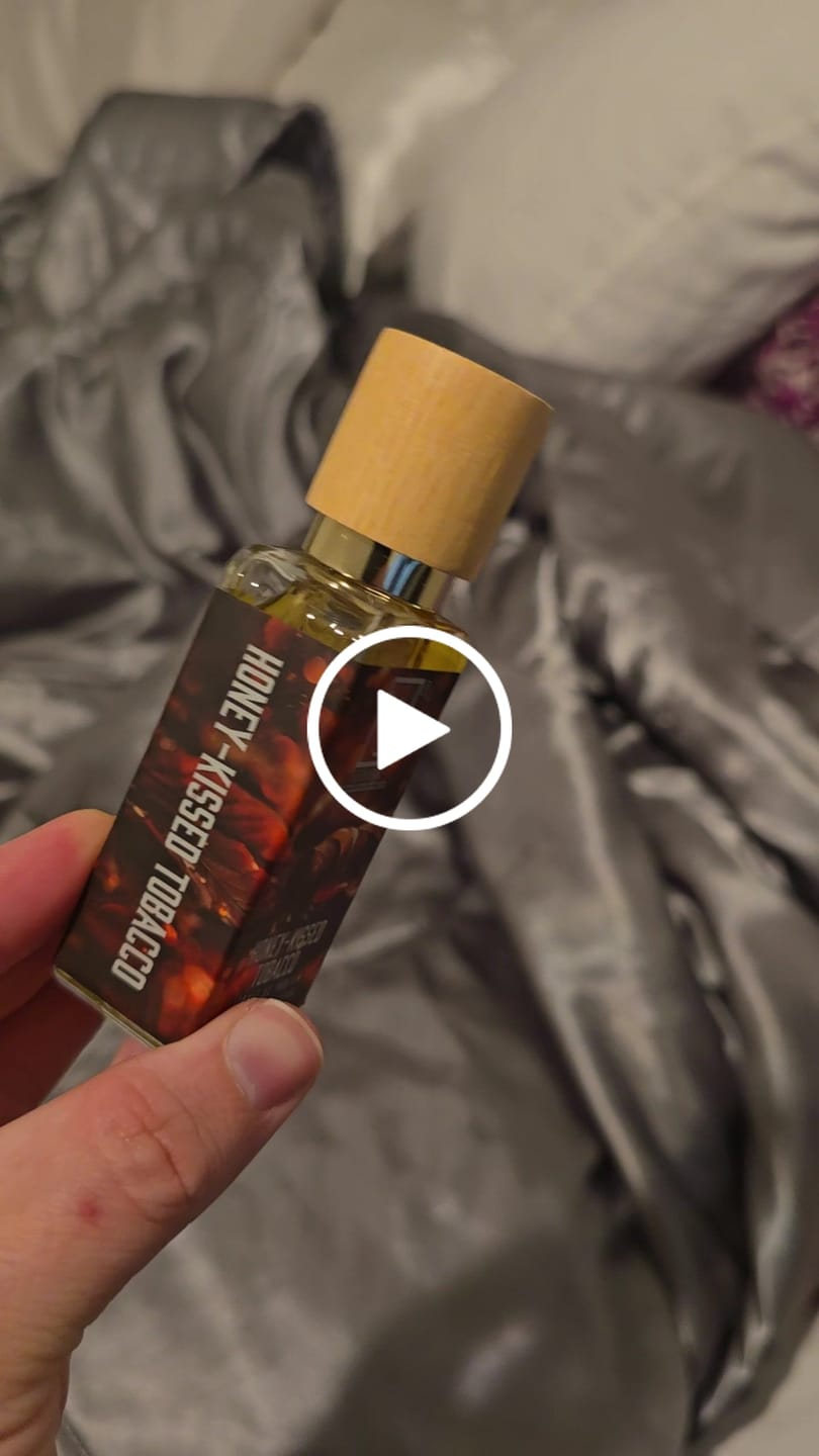 Customer video review of Honey-Kissed Tobacco
