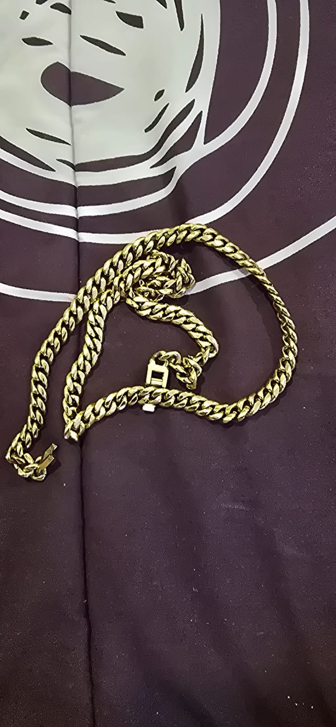 Customer photo review of Cadena Cuban Link Oro 8mm