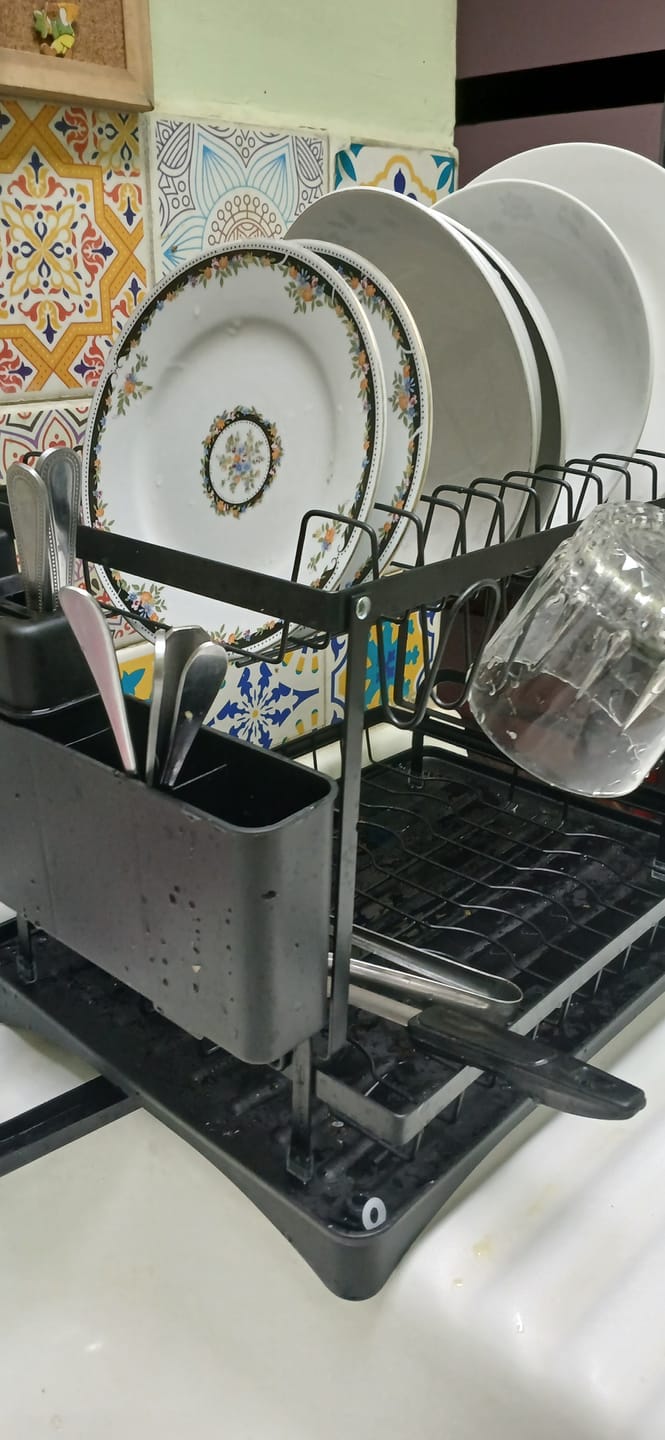 Customer photo review of Escurridor De Platos 2 Niveles Secaplatos Multifuncional