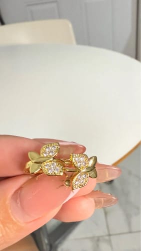 Customer photo review of Butterfly Earrings For Women Girls Modern Gold Color Stainless Steel Earrings 2026 Trend New in Wedding Aesthetic Jewelry Femme