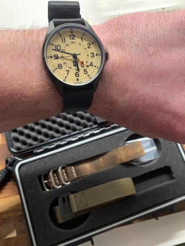 Customer photo review of Field Ethos