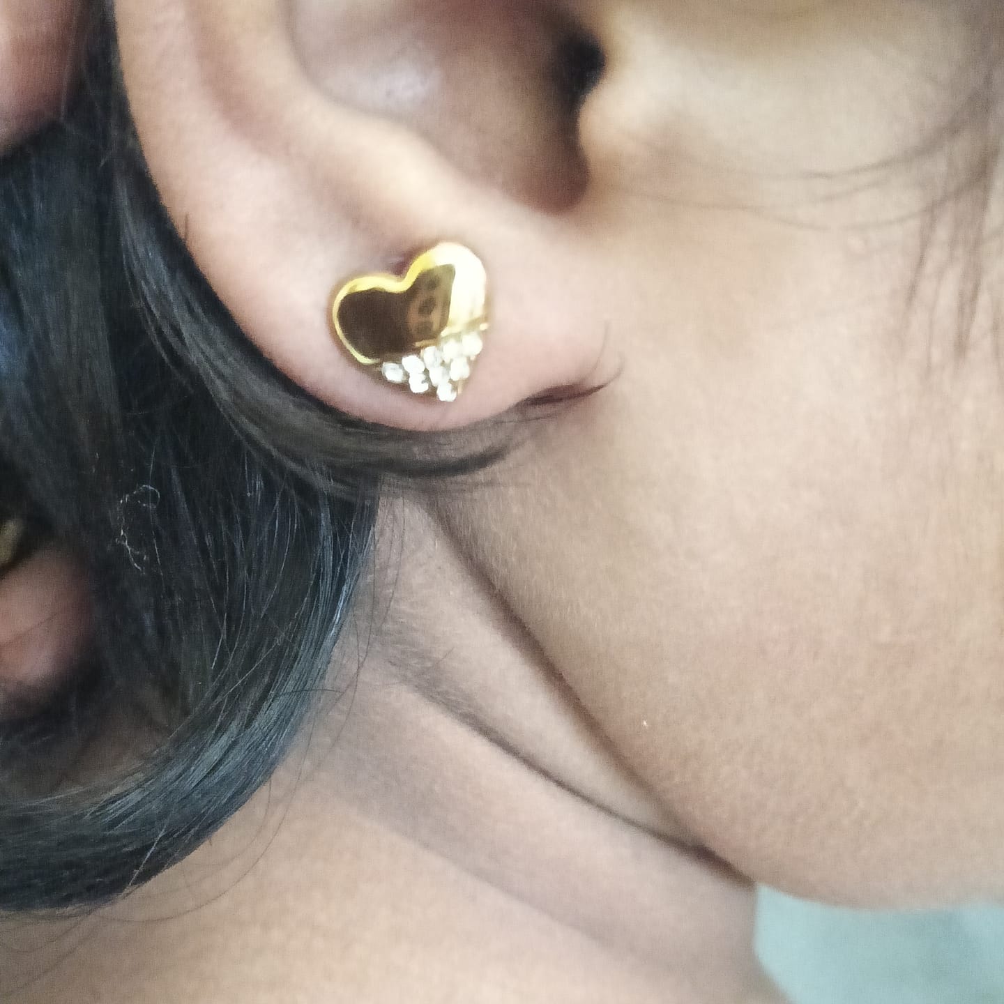 Customer photo review of Stone-studded Heart Earrings