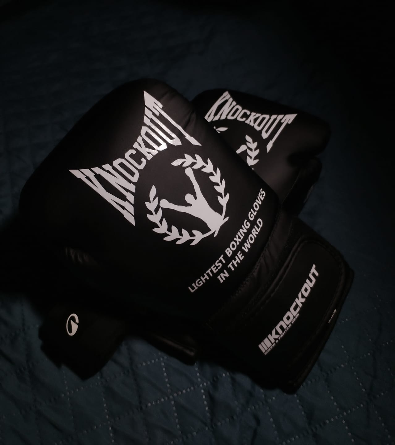 Customer photo review of Manusi Box Knockout Ultra Usoare