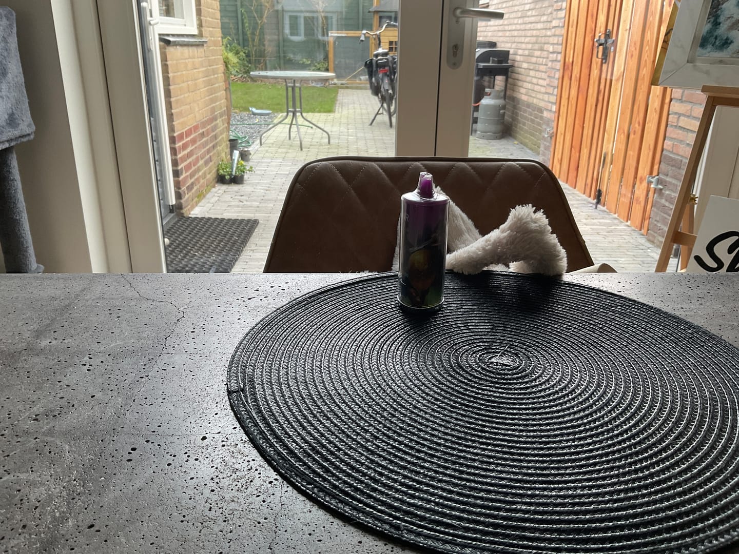 Customer photo review of JNR Falcon Bar 48000 Puffs Disposable Vape