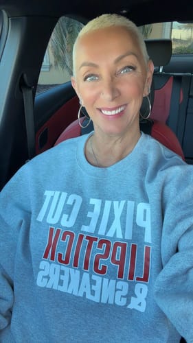 Customer photo review of Pixie Cut, Lipsitck, & Sneakers (gray)