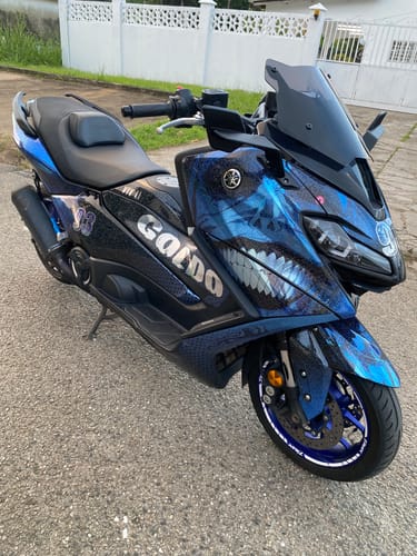Customer photo review of Kit Déco YAMAHA TMAX (tous les modèles) 100% personnalisé