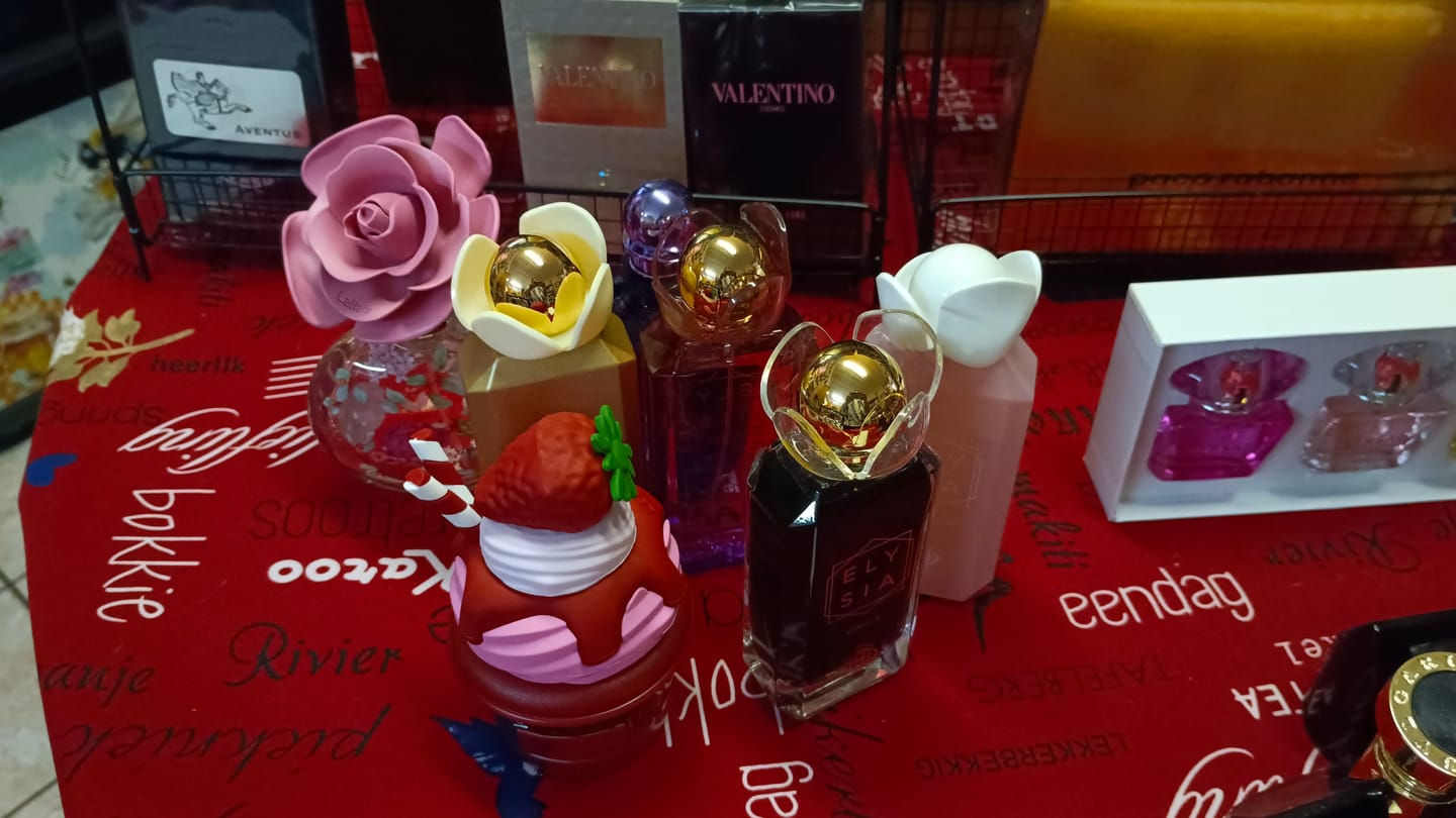 Customer photo review of ELYSIA ELEGANCE EDP 100ML