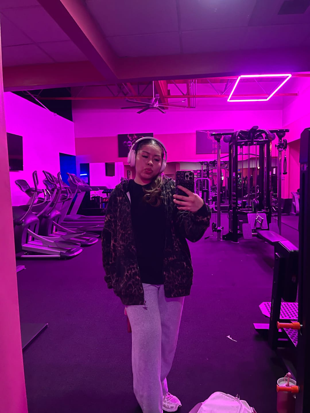 Customer photo review of W533 Flashback Zip Hoodie