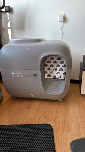 Customer photo review of Self-Cleaning Litter Box