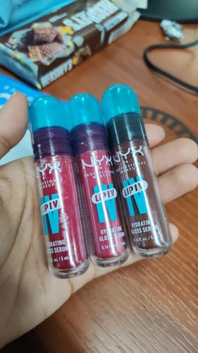 Customer photo review of Lip IV Hydrating Gloss Stain