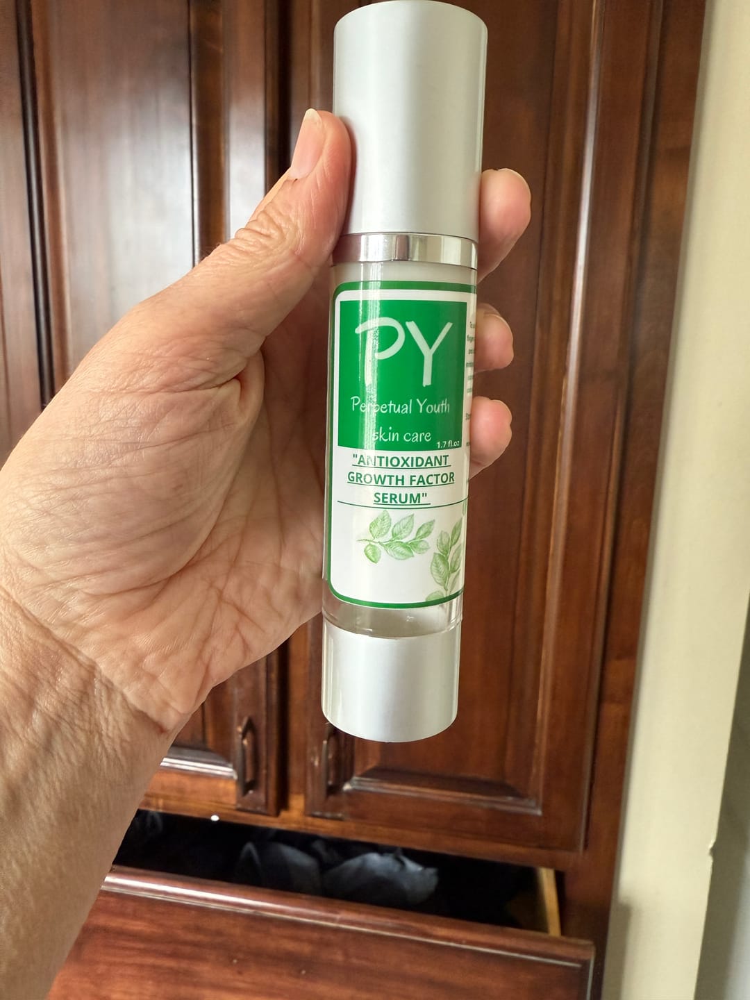 Customer photo review of Growth Factor Serum  🌿🌿🌿 Everything you need in one Bottle! 💖 FREE SKIN PEEL 🥳