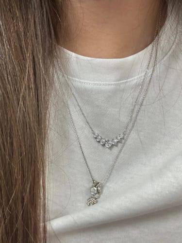 Customer photo review of Moissanite Necklace for Woman Wedding Fine Jewely with Certificates 925 Sterling Sliver Plated 18k White Gold Necklace