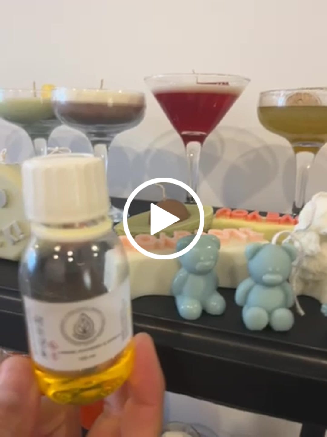 Customer video review of Fragancia CARAMEL RASPBERRY & VAINILLA