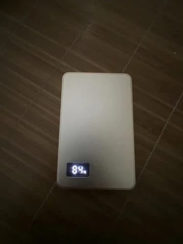 Customer photo review of ViVO Ultra-thin for MagSafe 500000mAh Mobile Power Bank Portable 3c Certified Magnetic Wireless Fast Charging Electronic Display