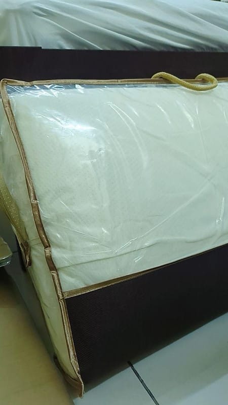 Customer photo review of Getha Contour Latex Pillow (Cotton Fabric / Tencel Fabric)