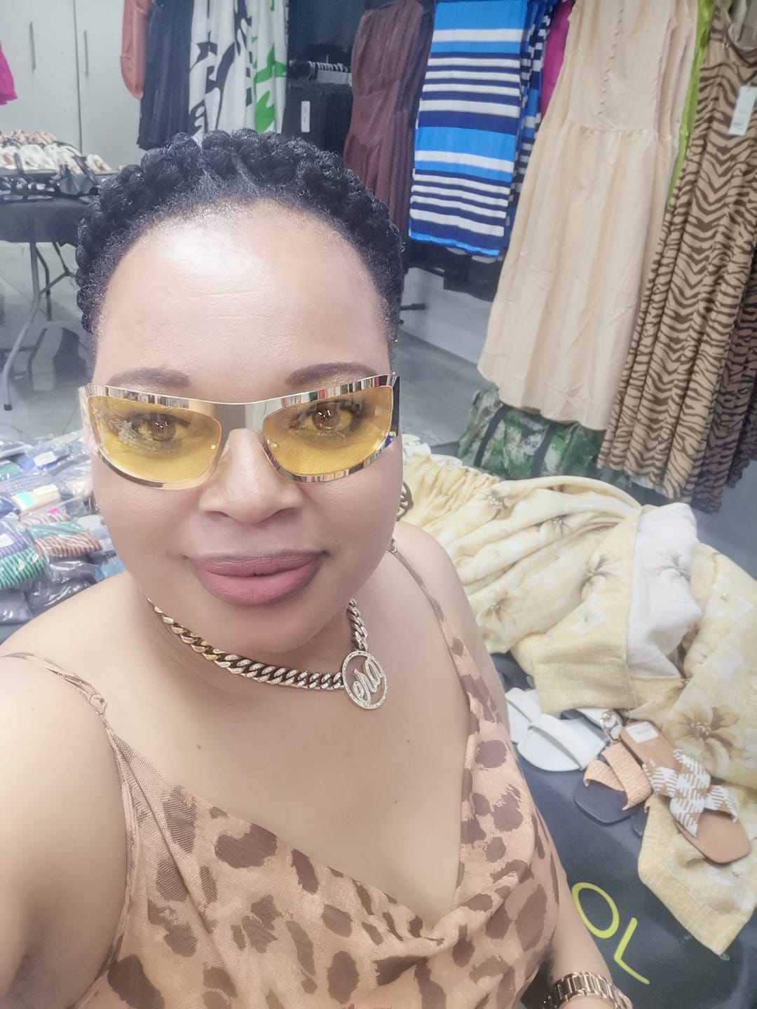 Customer photo review of Era Million Gold Sunglasses