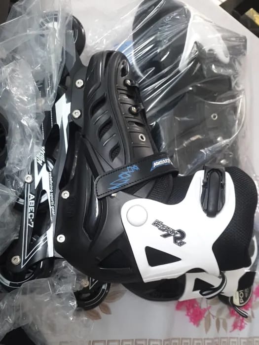 Customer photo review of Verstellbare Inline Skates – Leuchtrollen (Kinder & Erwachsene)
