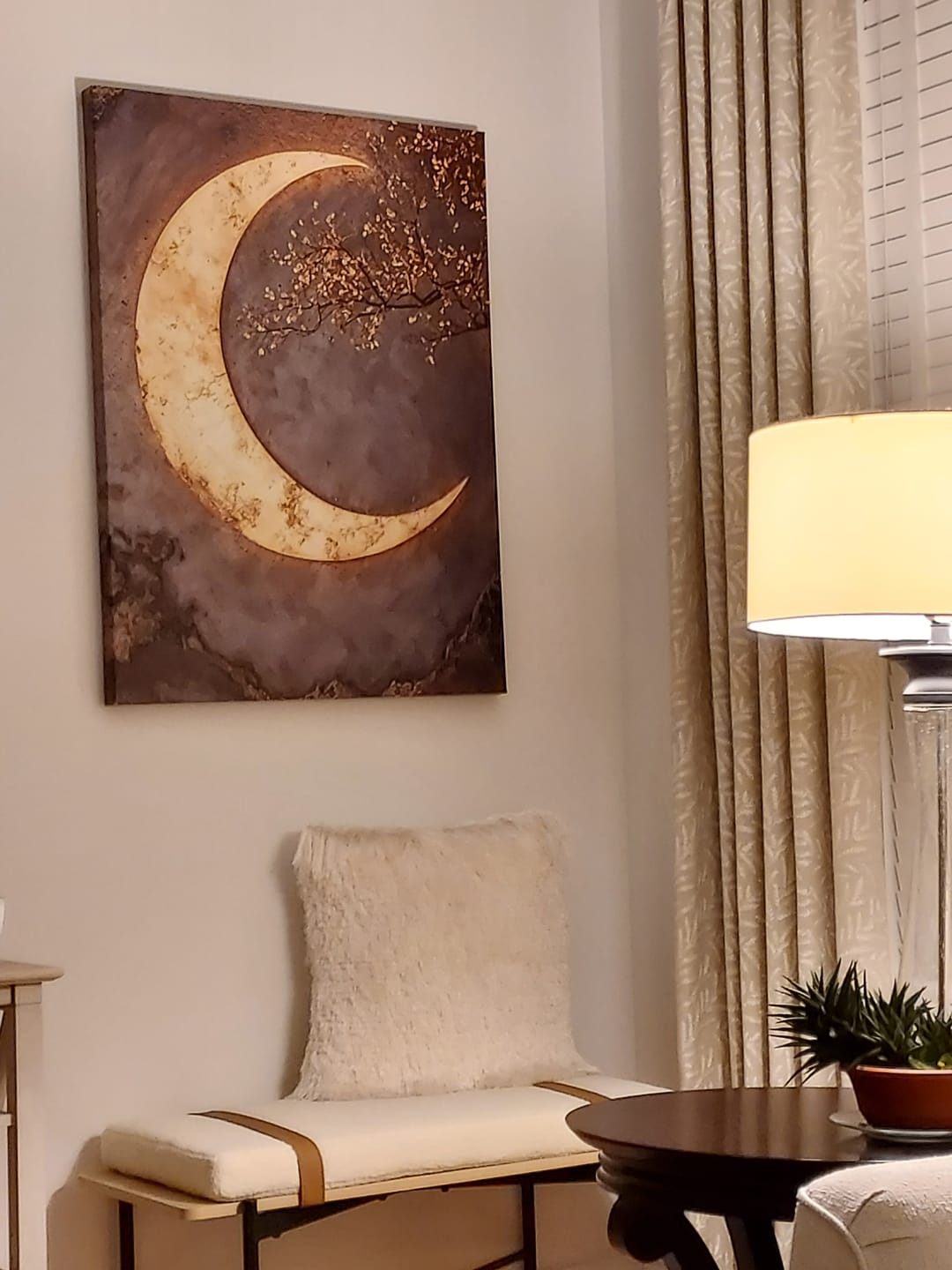 Customer photo review of Luxury Crescent Moon Canvas Wall Decor – Illuminated Gold and Grey Artwork