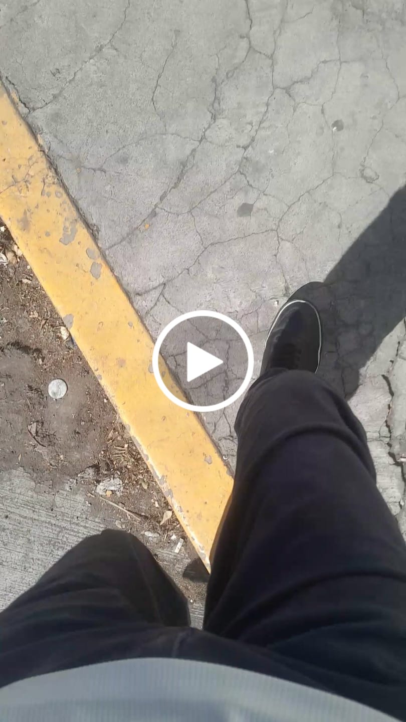 Customer video review of SNEAKER CASUAL AGUJETA ELÁSTICA PIEL NEGRO