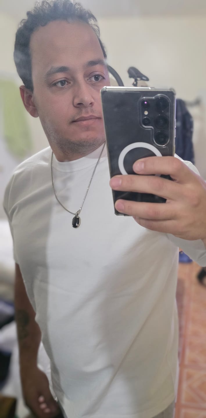 Customer photo review of Loopwheel Tubular Athletic T-Shirt - White