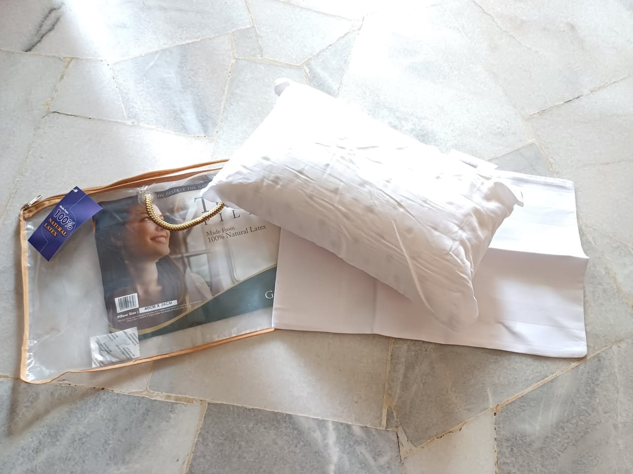 Customer photo review of Getha Travel Pillow - Small