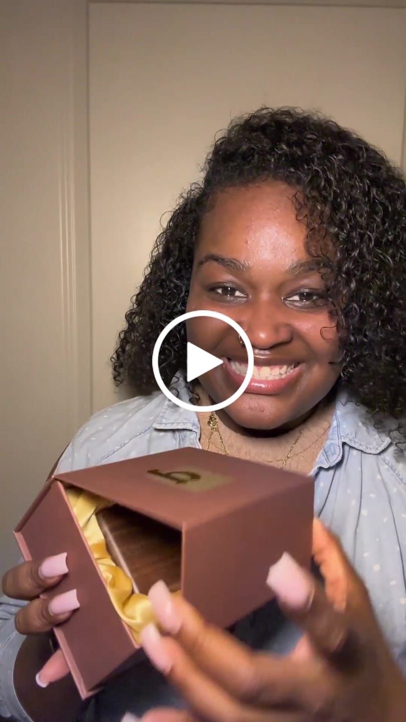 Customer video review of Bruna - Small Music Box without Stopper