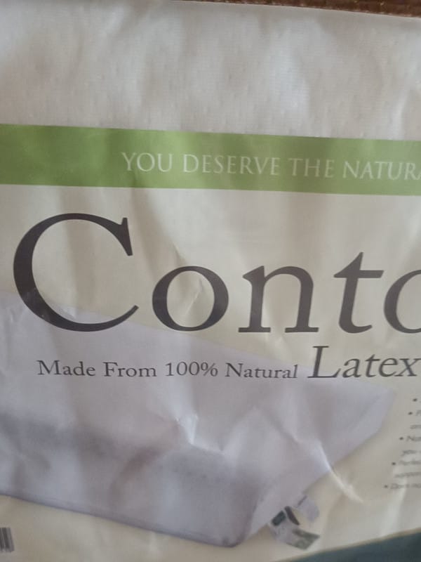 Customer photo review of Getha Contour Latex Pillow (Cotton Fabric / Tencel Fabric)