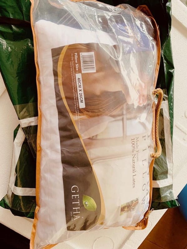 Customer photo review of Getha Travel Pillow - Small