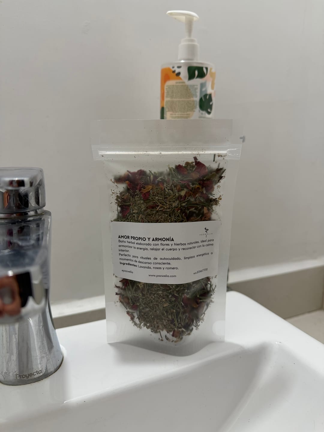 Customer photo review of Baño Herbal Artesanal — Ritual de Limpieza Energética con Plantas Naturales 🌿