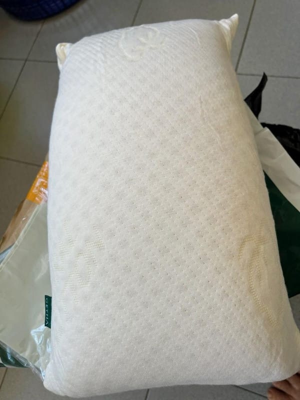 Customer photo review of Getha First Class Travel Latex Pillow