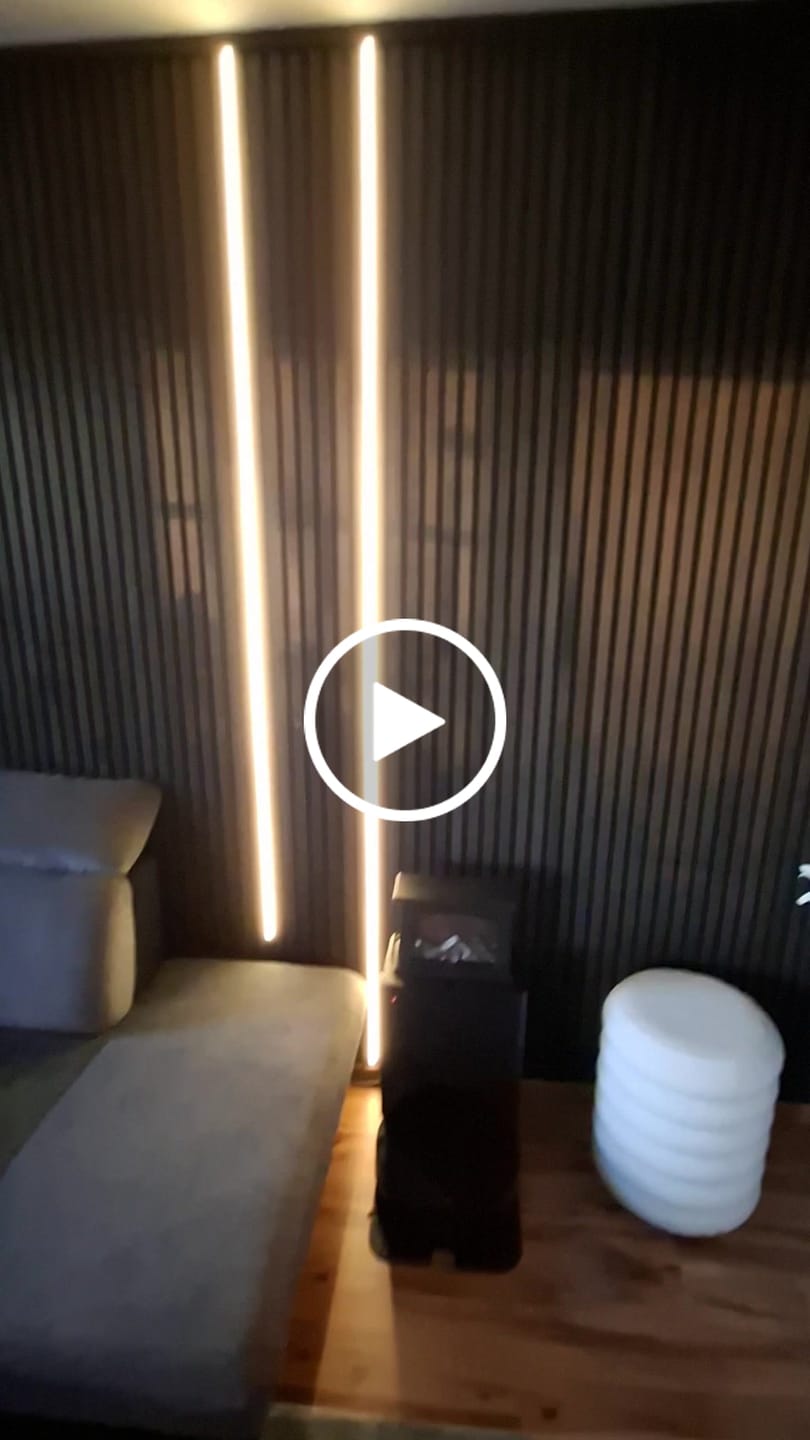 Customer video review of LED-strip set – Plug & Play