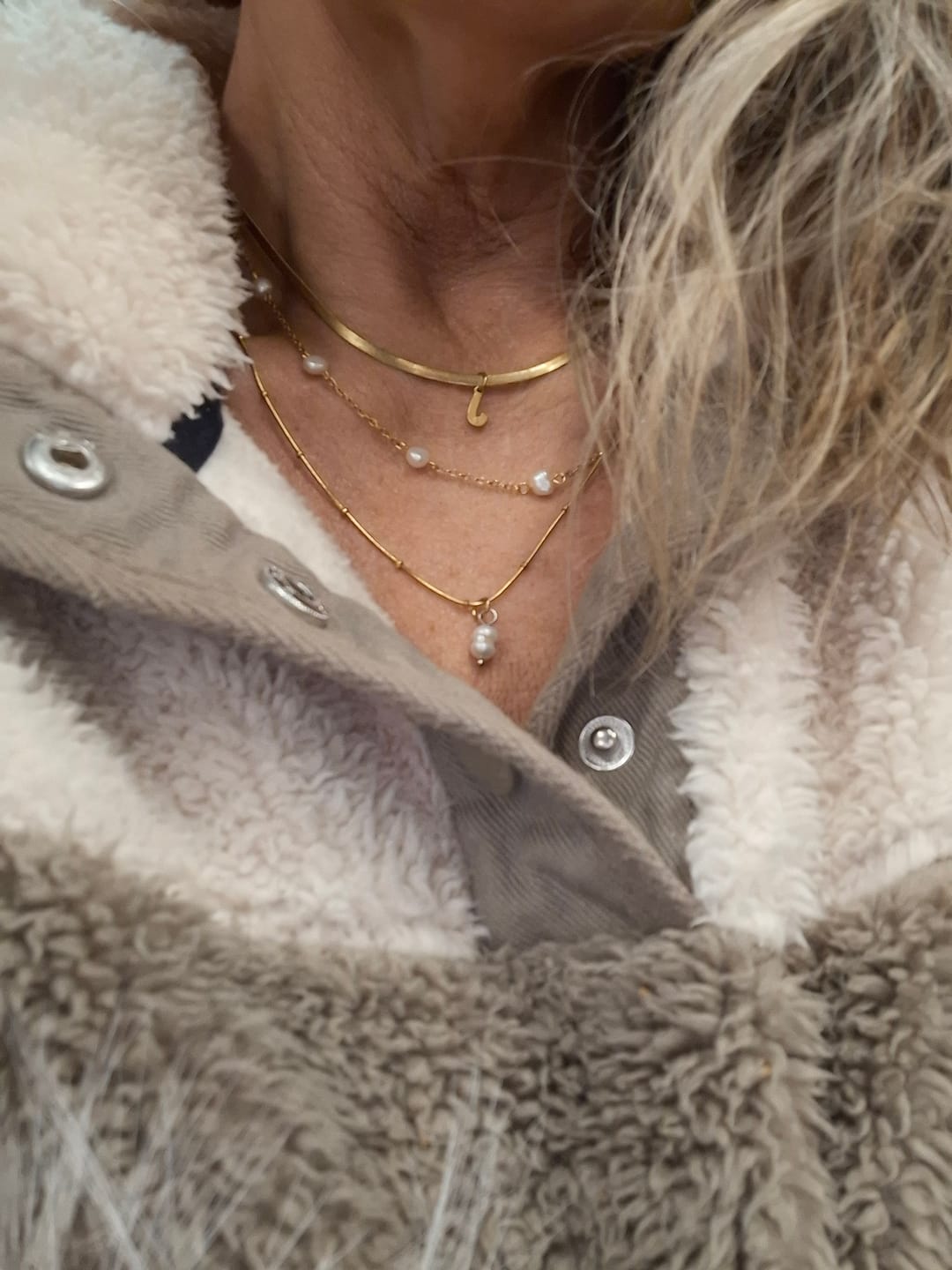 Customer photo review of Isola Pearl Pendant Necklace