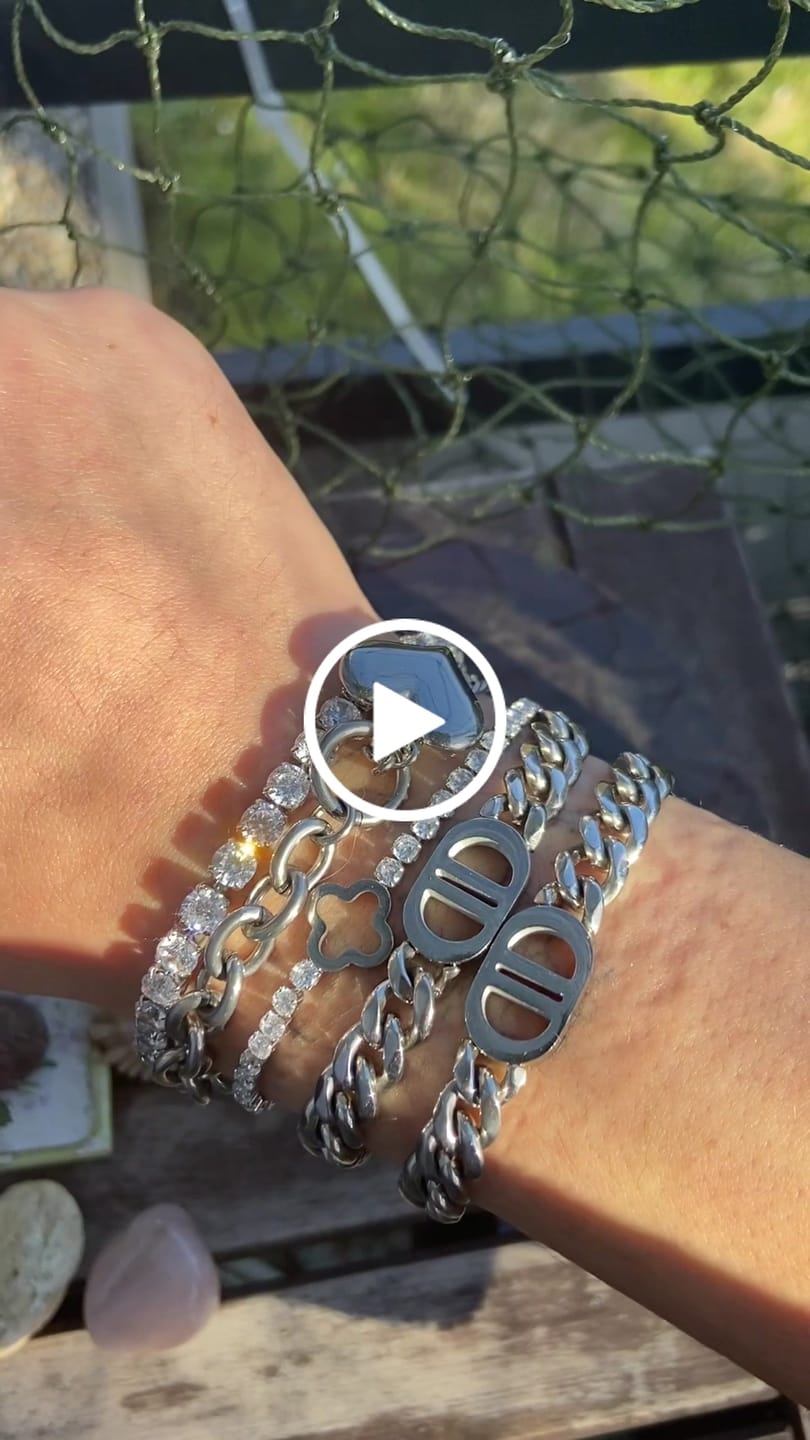 Customer video review of Tennis Armband | 18K vergoldet