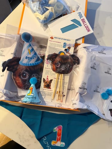 Customer photo review of Lite Personalized Dog Party Pack