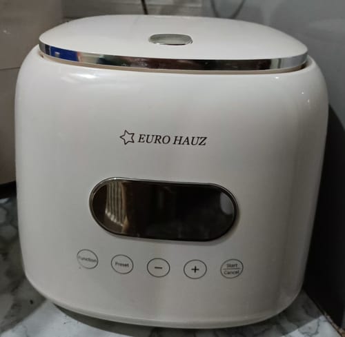 Customer's white Eurohauz Healthy Rice Cooker with its simple control panel.