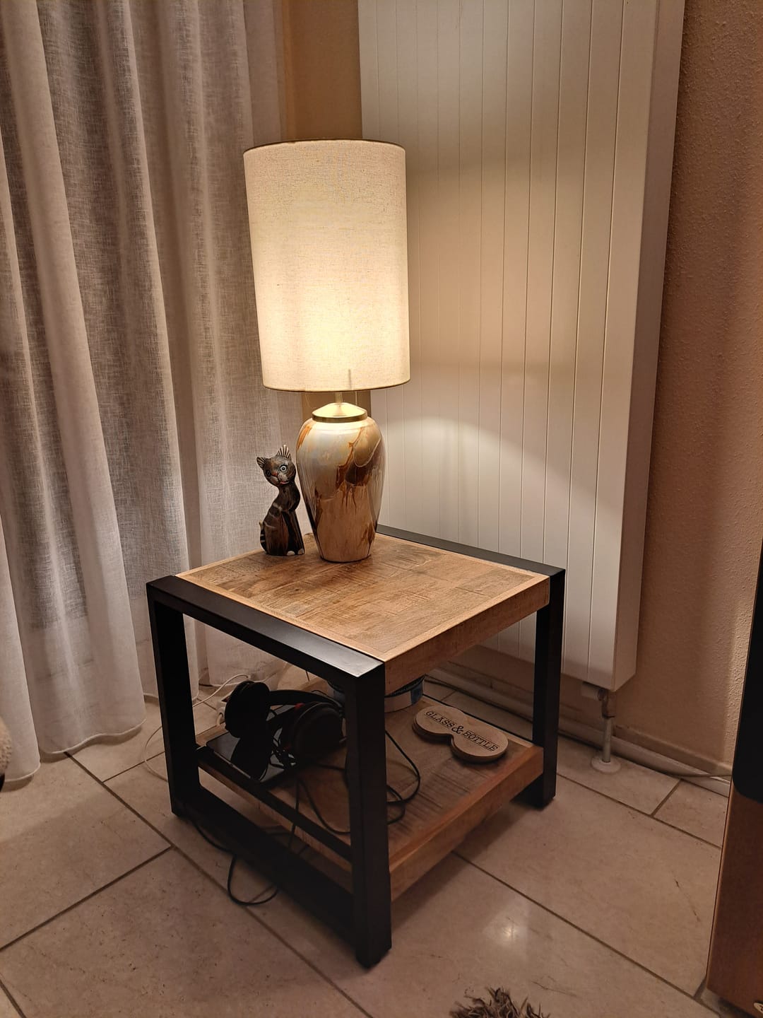 Customer photo review of Bijzettafel Mangohout |50 cm x 50 cm x 45 cm