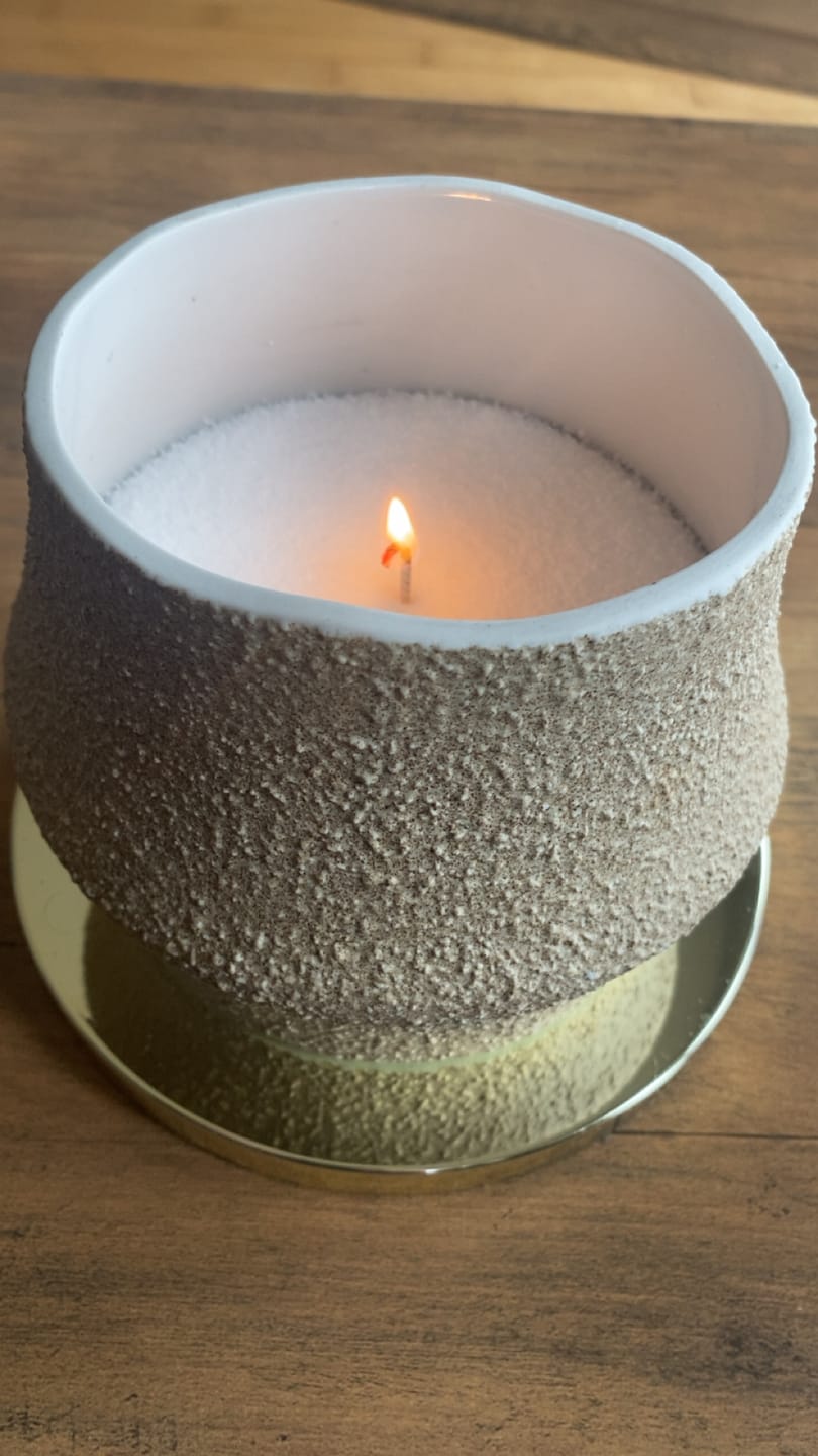 Customer photo review of Beige Ceramic Vase for Candle Sand