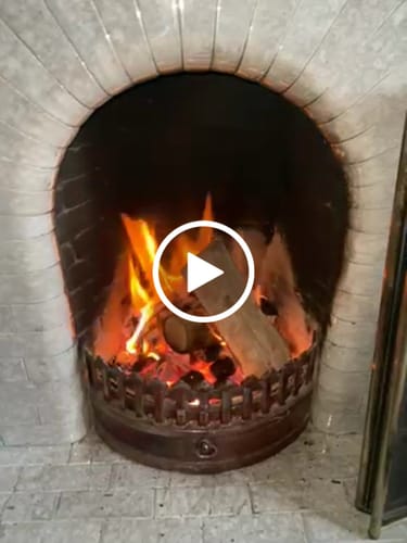 Customer video review of Wood Wool Firelighters 150pcs
