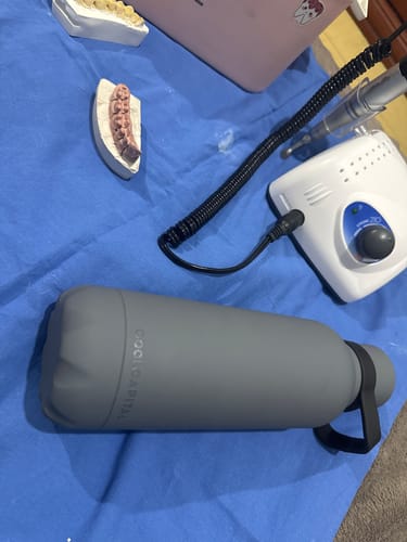 Customer photo review of TERMO SORA Cool Capital Acero Inoxidable 750ml Gris