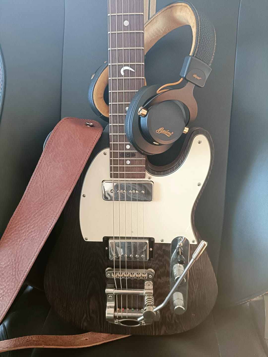 Customer photo review of ellipse studio headphones