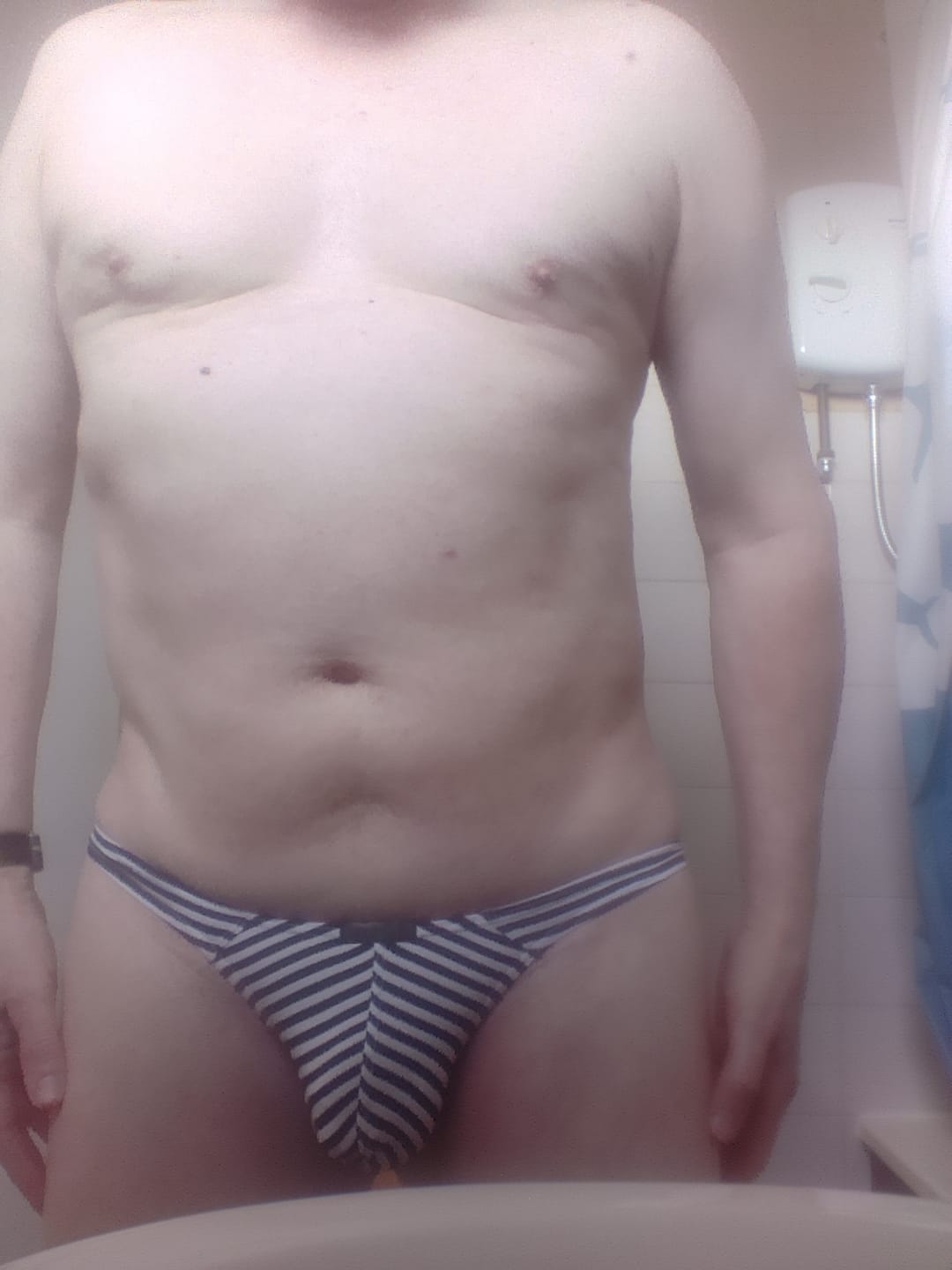 Customer photo review of 3 Pack Men's Striped Trendy Cooling Touch Day-Long Comfort Firm Support Thongs