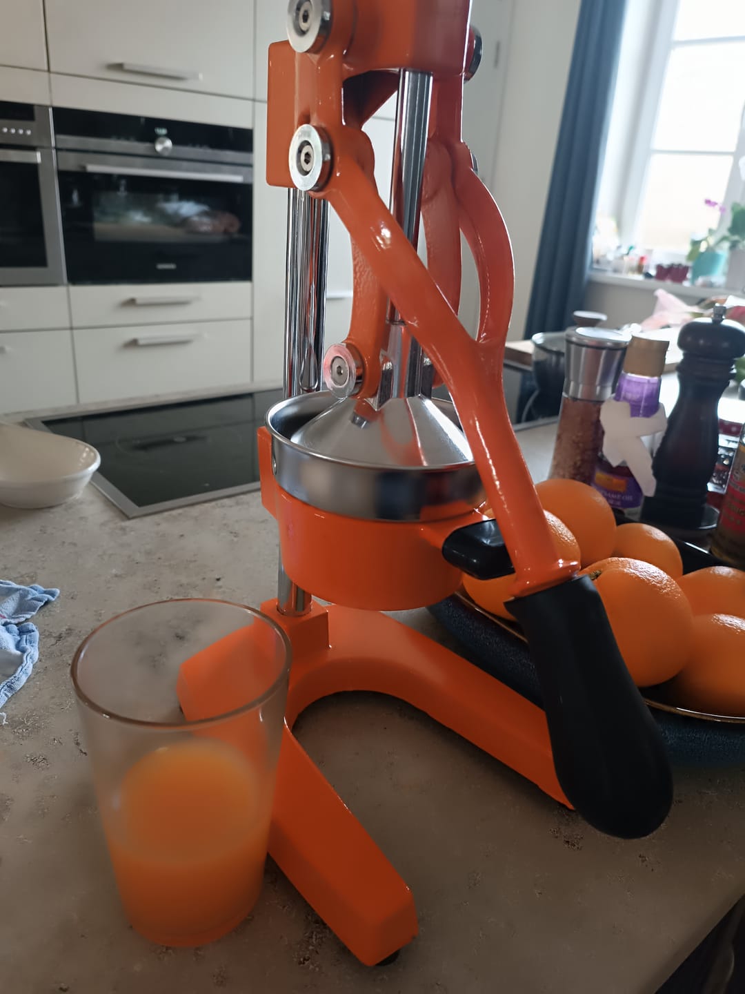 Customer photo review of Cookinglife Citruspers - Gietijzer - Hevelmodel - Oranje