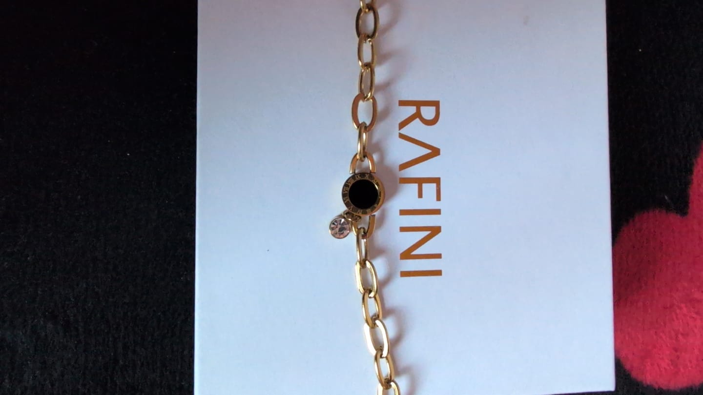 Customer photo review of Bratara Aurie Eterna
